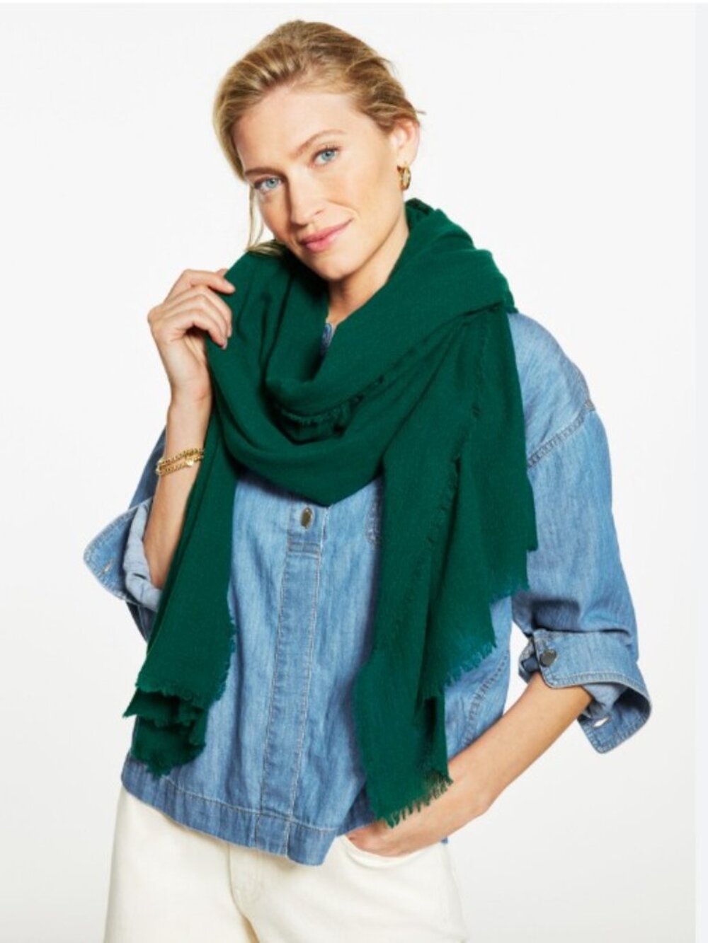 TALBOTS FRINGE WRAP - 52” Square GREEN